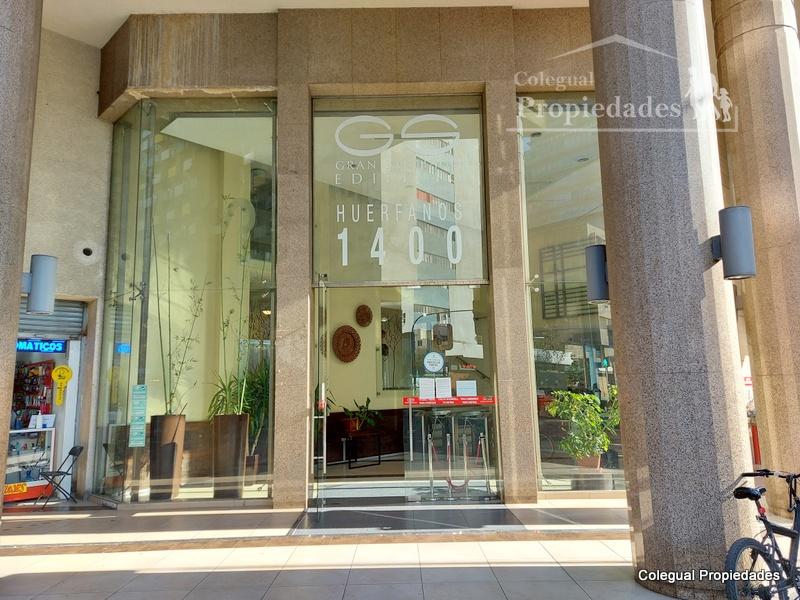 Departamento en Arriendo Oportunidad 1d / 1b Con Bodega, Huérfanos /amunategui